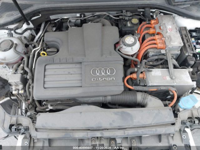 WAUTPBFF1JA078456 Audi A3 E-tron 1.4t Premium/1.4t Tech Premium