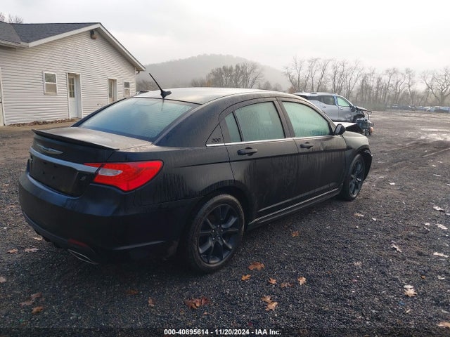 40895614 :رقم المزاد ، 1C3CCBCG3EN164415 vin ، 2014 Chrysler 200 Limited مزاد بيع