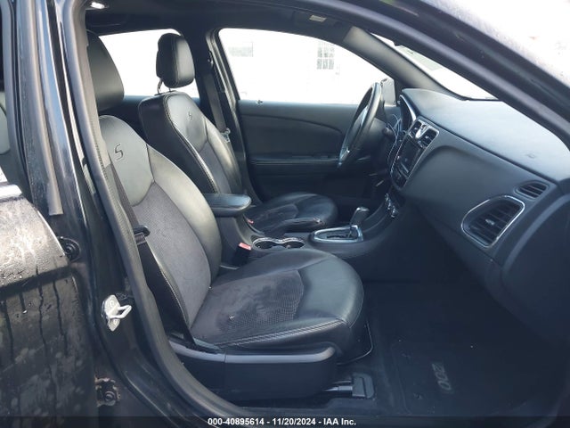 40895614 :رقم المزاد ، 1C3CCBCG3EN164415 vin ، 2014 Chrysler 200 Limited مزاد بيع