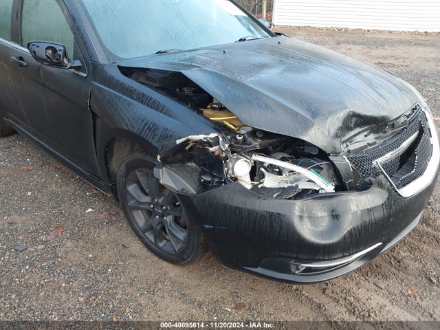 40895614 :رقم المزاد ، 1C3CCBCG3EN164415 vin ، 2014 Chrysler 200 Limited مزاد بيع