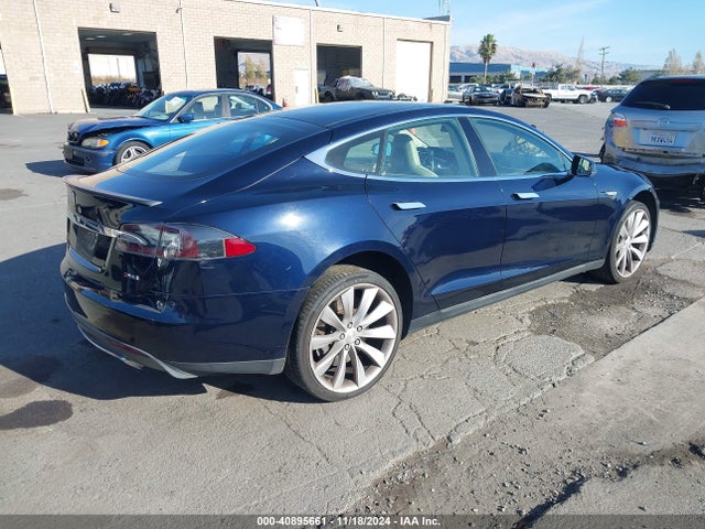 2013 TESLA MODEL S 5YJSA1DP5DFP17035 Photo 3