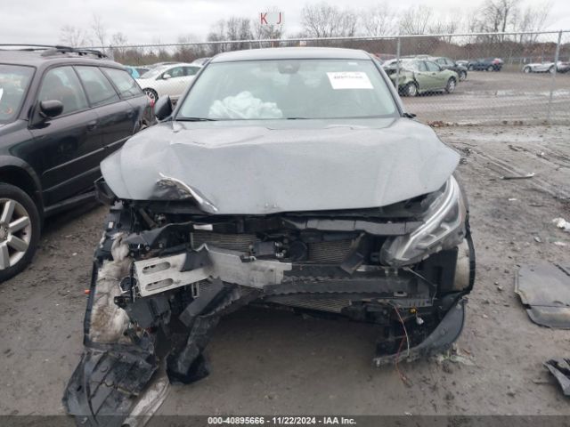 1N4BL4DW9MN375681 Nissan Altima Sv Intelligent Awd