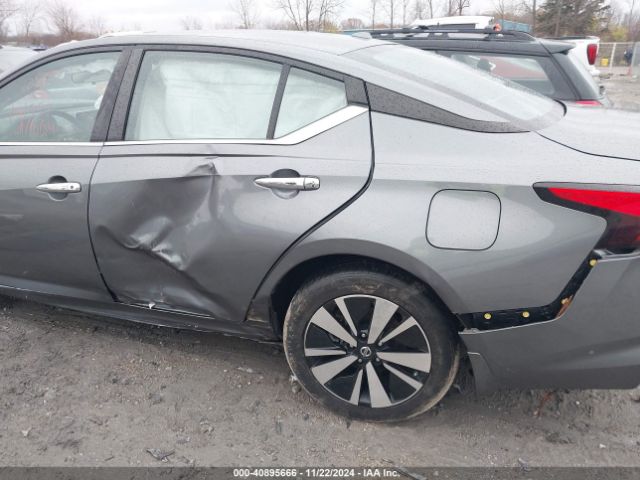 1N4BL4DW9MN375681 Nissan Altima Sv Intelligent Awd