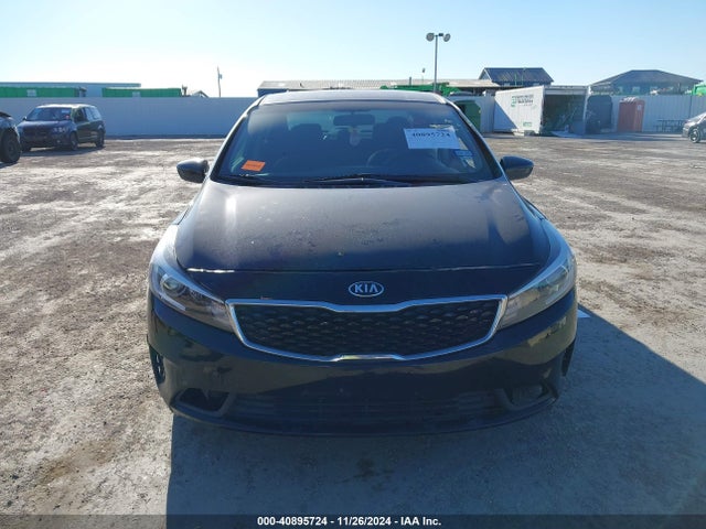 Продаж на аукціоні авто 2018 Kia Forte Lx, vin: 3KPFK4A74JE239051, номер лоту: 40895724