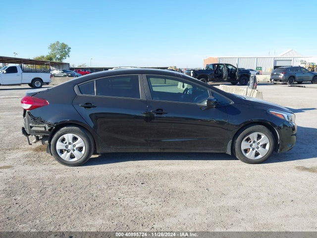 Продаж на аукціоні авто 2018 Kia Forte Lx, vin: 3KPFK4A74JE239051, номер лоту: 40895724
