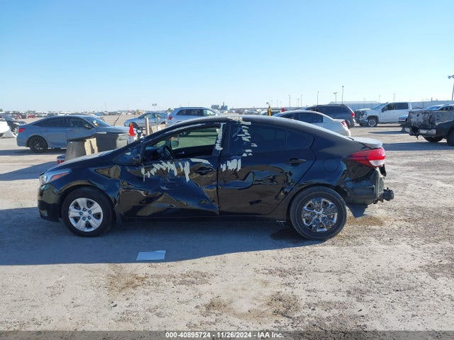 Продаж на аукціоні авто 2018 Kia Forte Lx, vin: 3KPFK4A74JE239051, номер лоту: 40895724