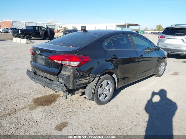 Продаж на аукціоні авто 2018 Kia Forte Lx, vin: 3KPFK4A74JE239051, номер лоту: 40895724