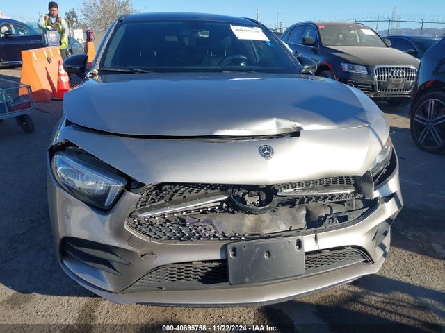 Mercedes-Benz A 220 2019 WDD3G4EB6KW017143 Image 12