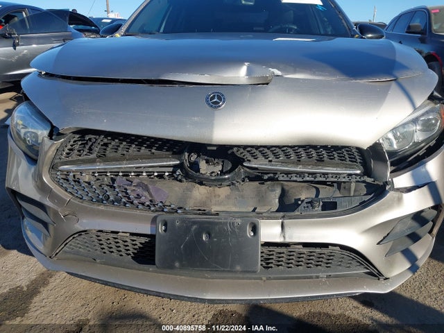 Mercedes-Benz A 220 2019 WDD3G4EB6KW017143 Image 6