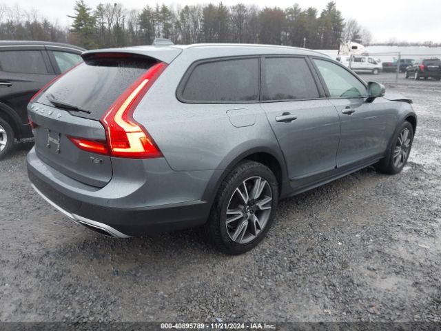 2017 VOLVO V90 CROSS COUNTRY YV4A22NL7H1000903 Photo 3