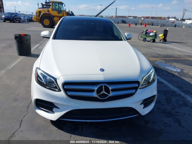 WDDZF4JB2HA133318 Mercedes-Benz E 300