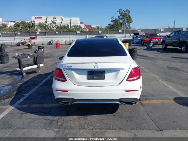 WDDZF4JB2HA133318 Mercedes-Benz E 300