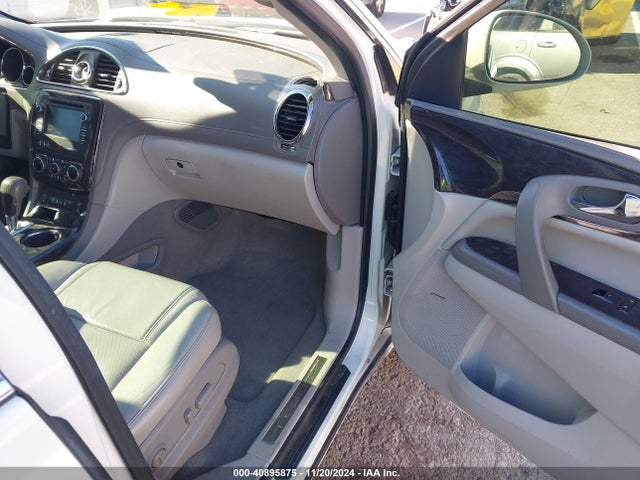 Buick Enclave Leather 2015 5GAKRBKD5FJ302561 Image 5