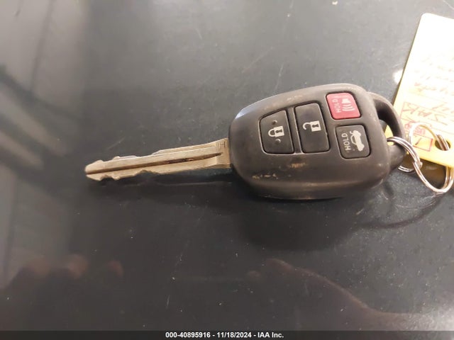 5YFBURHE3EP157584 Toyota COROLLA LE
