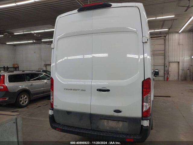 Ford Transit-350 Cargo Van 2022 1FTBW3X83NKA50679 Image 17