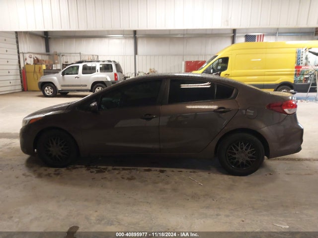 KIA FORTE LX 2017 3KPFK4A76HE071665 Image 14