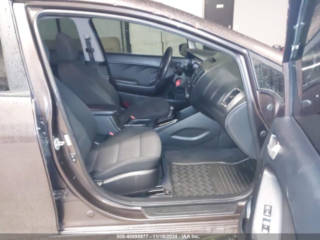 KIA FORTE LX 2017 3KPFK4A76HE071665 Image 5