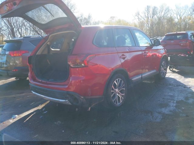 JA4AD2A3XJZ054992 Mitsubishi Outlander Es