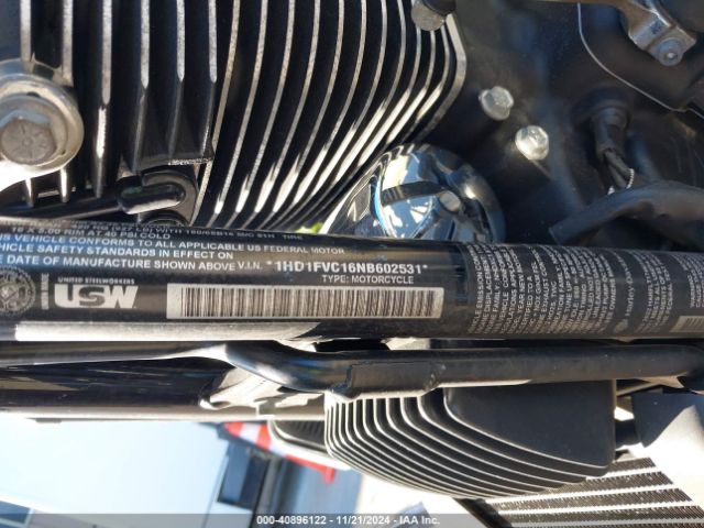 2022 HARLEY-DAVIDSON FLHT 1HD1FVC16NB602531 Photo 9