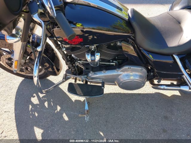 2022 HARLEY-DAVIDSON FLHT 1HD1FVC16NB602531 Photo 8