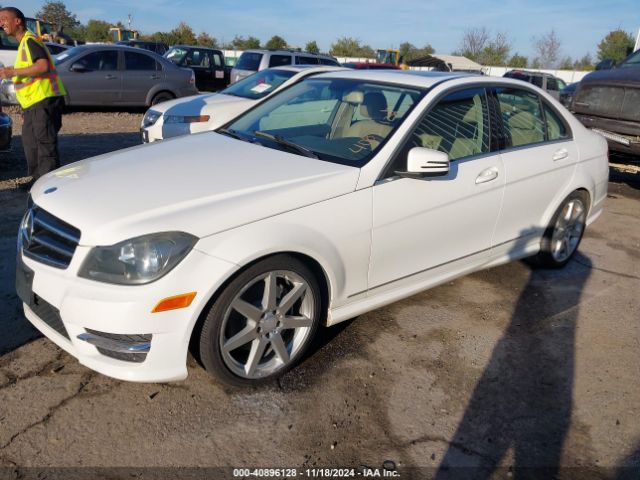 WDDGF8ABXEG250670 Mercedes-Benz C 300 Luxury 4matic/sport 4matic
