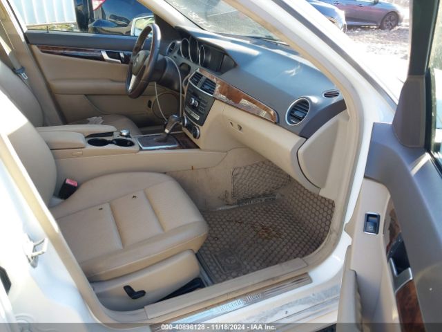WDDGF8ABXEG250670 Mercedes-Benz C 300 Luxury 4matic/sport 4matic
