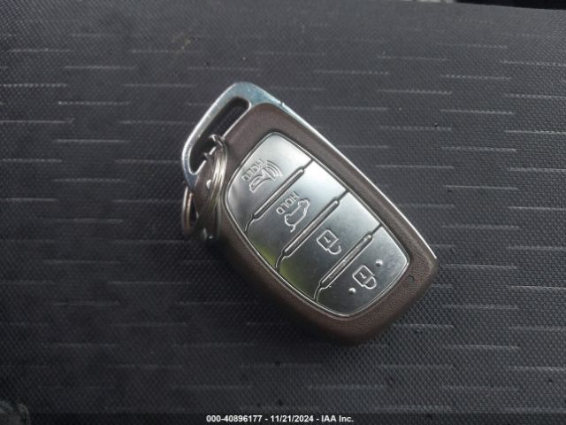 KM8J3CA47LU185963 Hyundai Tucson Value