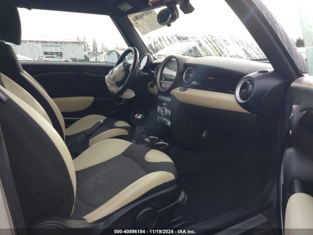 2009 MINI COOPER WMWMR33569TJ94347 Photo 4
