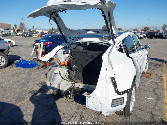 2023 TESLA MODEL Y 7SAYGDEEXPF896297 Photo 5