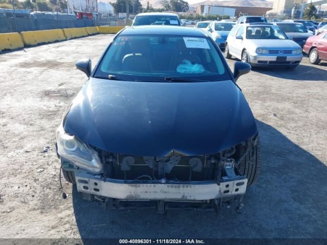 JTHKD5BH5E2197996 Lexus CT 200H