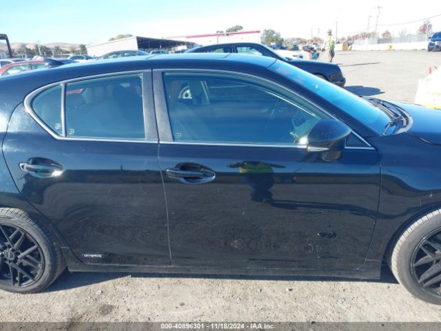 JTHKD5BH5E2197996 Lexus CT 200H