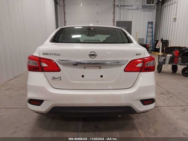 Продаж на аукціоні авто 2018 Nissan Sentra Sv, vin: 3N1AB7AP4JL658981, номер лоту: 40896328