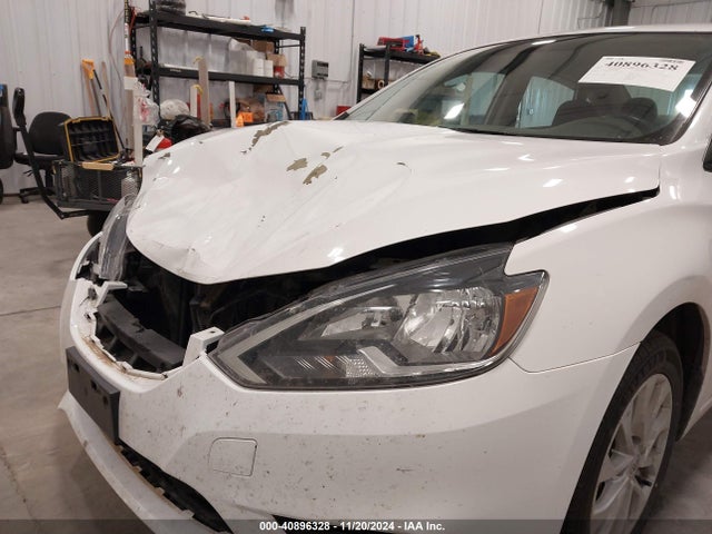 Продаж на аукціоні авто 2018 Nissan Sentra Sv, vin: 3N1AB7AP4JL658981, номер лоту: 40896328