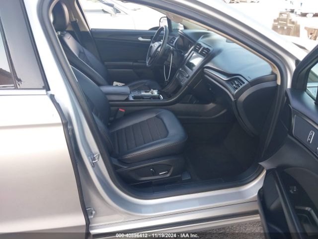 3FA6P0HD8JR232592 Ford FUSION SE