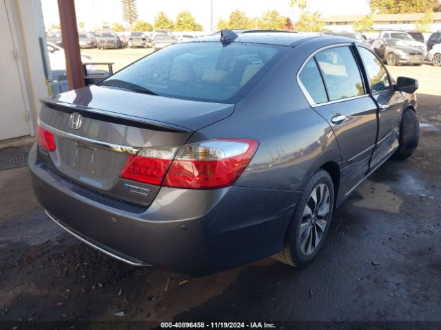 1HGCR6F75EA010522 Honda Accord Hybrid Touring