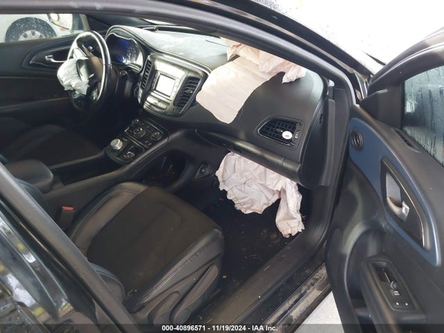 Chrysler 200 S 2015 1C3CCCBB1FN587569 Image 5