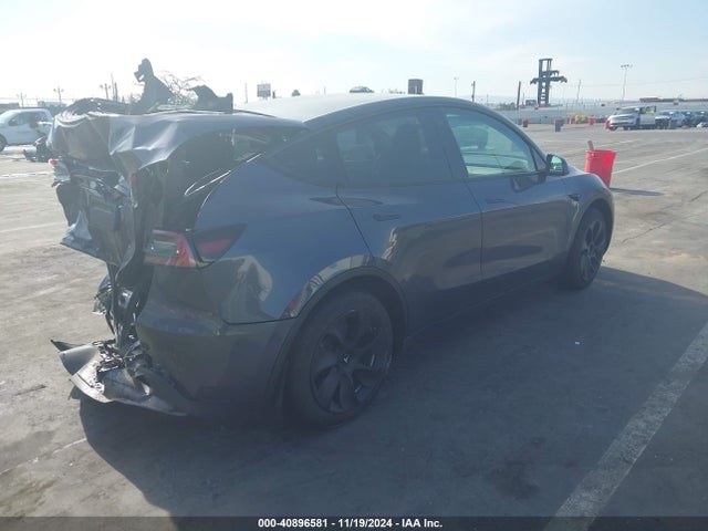 2023 TESLA MODEL Y 7SAYGAEE8PF623860 Photo 3