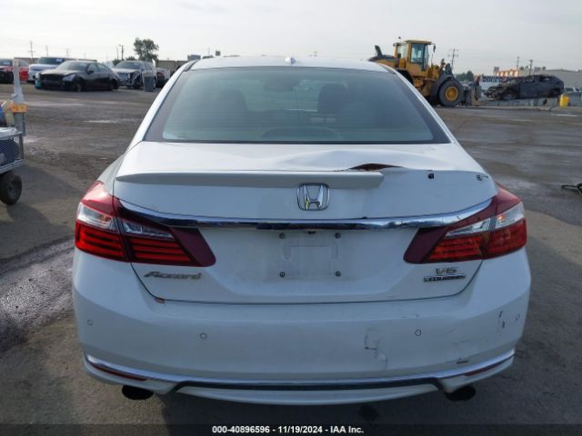 1HGCR3F90HA021352 Honda Accord Touring V6