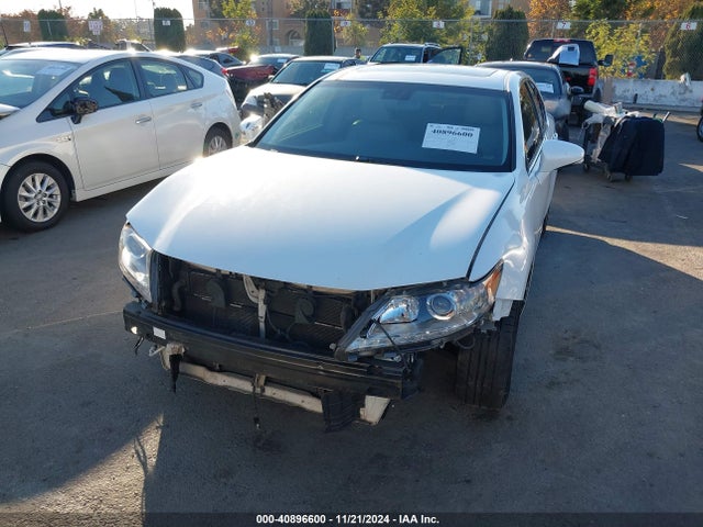 JTHBW1GG6E2062304 Lexus ES 300H