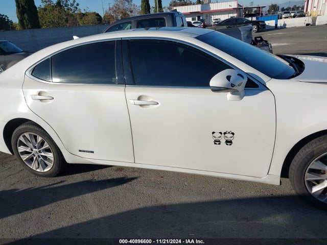 JTHBW1GG6E2062304 Lexus ES 300H