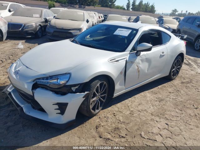 JF1ZNAA19K8703421 Toyota 86
