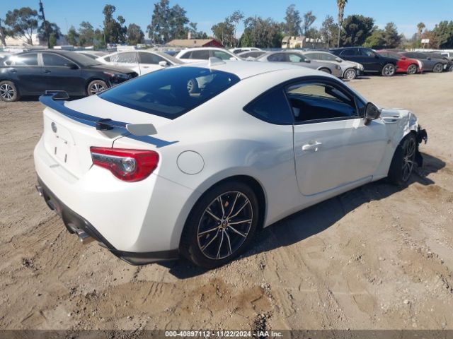 JF1ZNAA19K8703421 Toyota 86