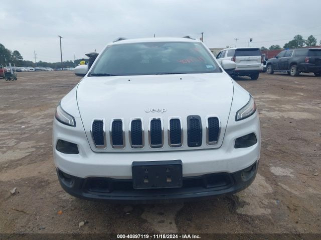 1C4PJLCB7GW201377 Jeep Cherokee Latitude