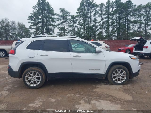 1C4PJLCB7GW201377 Jeep Cherokee Latitude