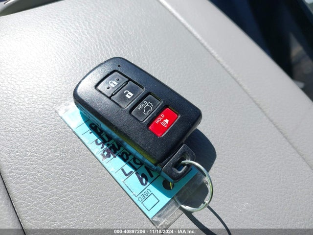 Toyota Highlander Limited Platinum 2017 5TDYZRFH8HS200126 Image 11