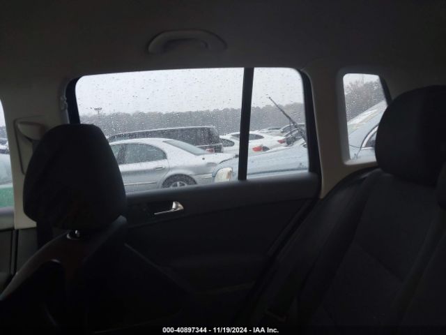 WVGAV3AX6EW544781 Volkswagen TIGUAN S