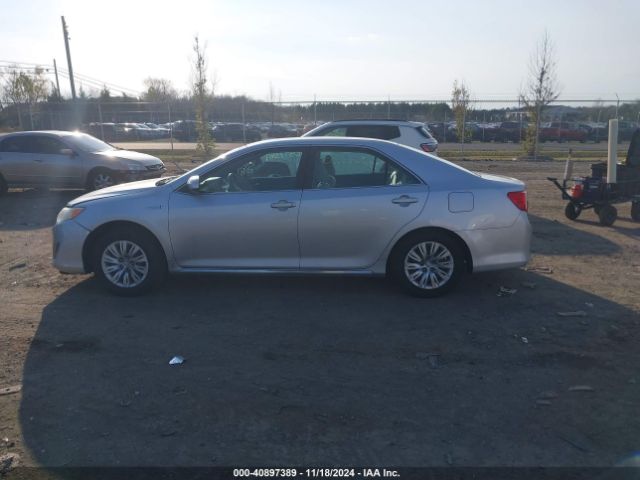 4T1BD1FK9EU140054 Toyota Camry Hybrid Le