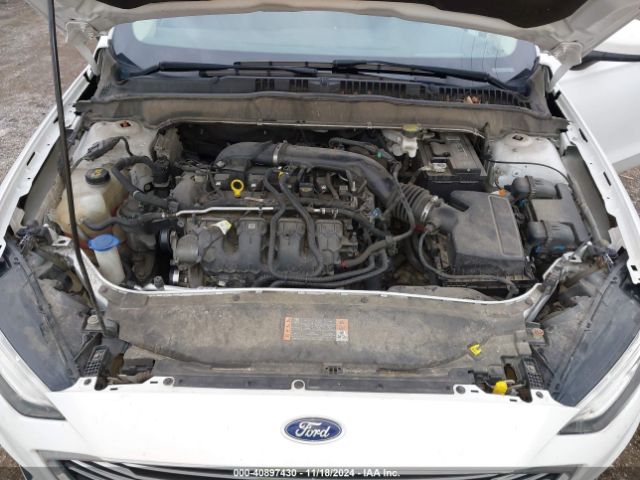 3FA6P0T92LR225322 Ford FUSION SE