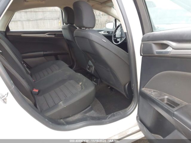 3FA6P0T92LR225322 Ford FUSION SE