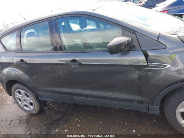 1FMCU0F70JUC01778 Ford ESCAPE S